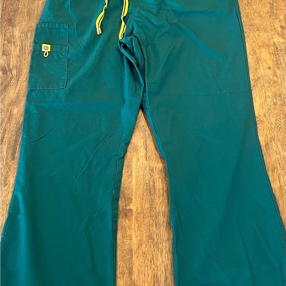 Spread Good Cheer Teal/Blue Scrub Pants XL 2 Pack - Picture 3 of 8